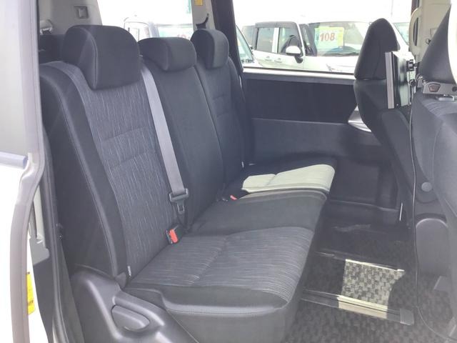 2011 TOYOTA VOXY ZS